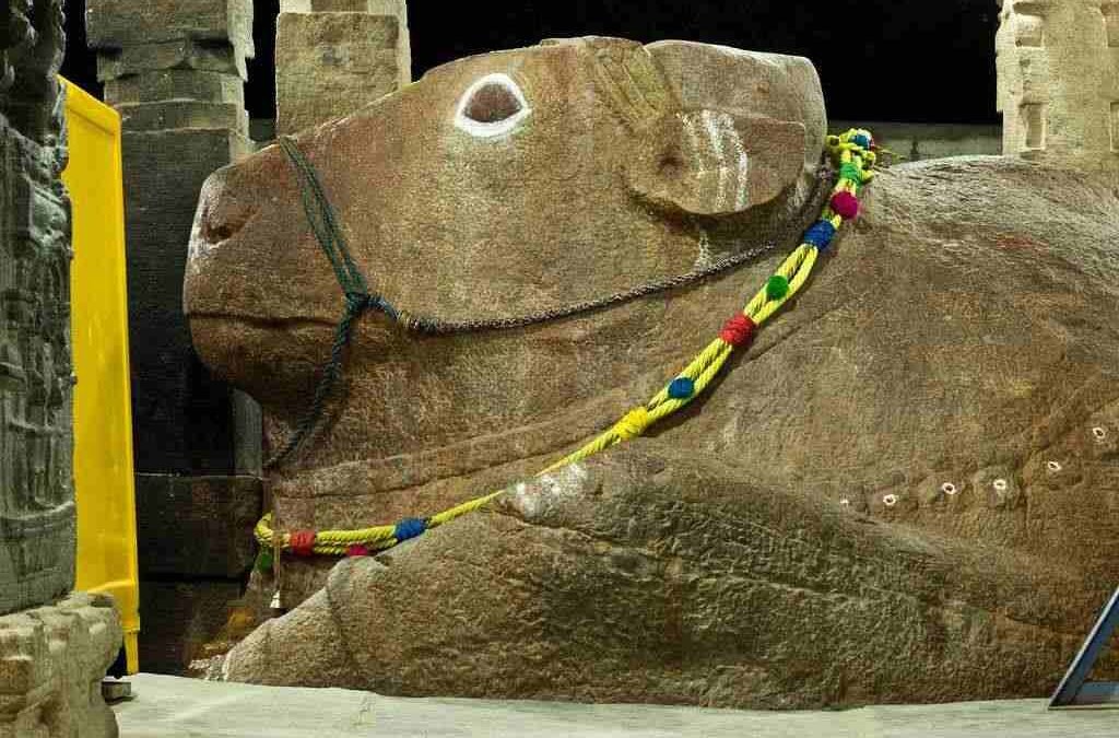 Yaganti Temple: The Living Stone Nandi, Sacred Caves & Visitor Guide