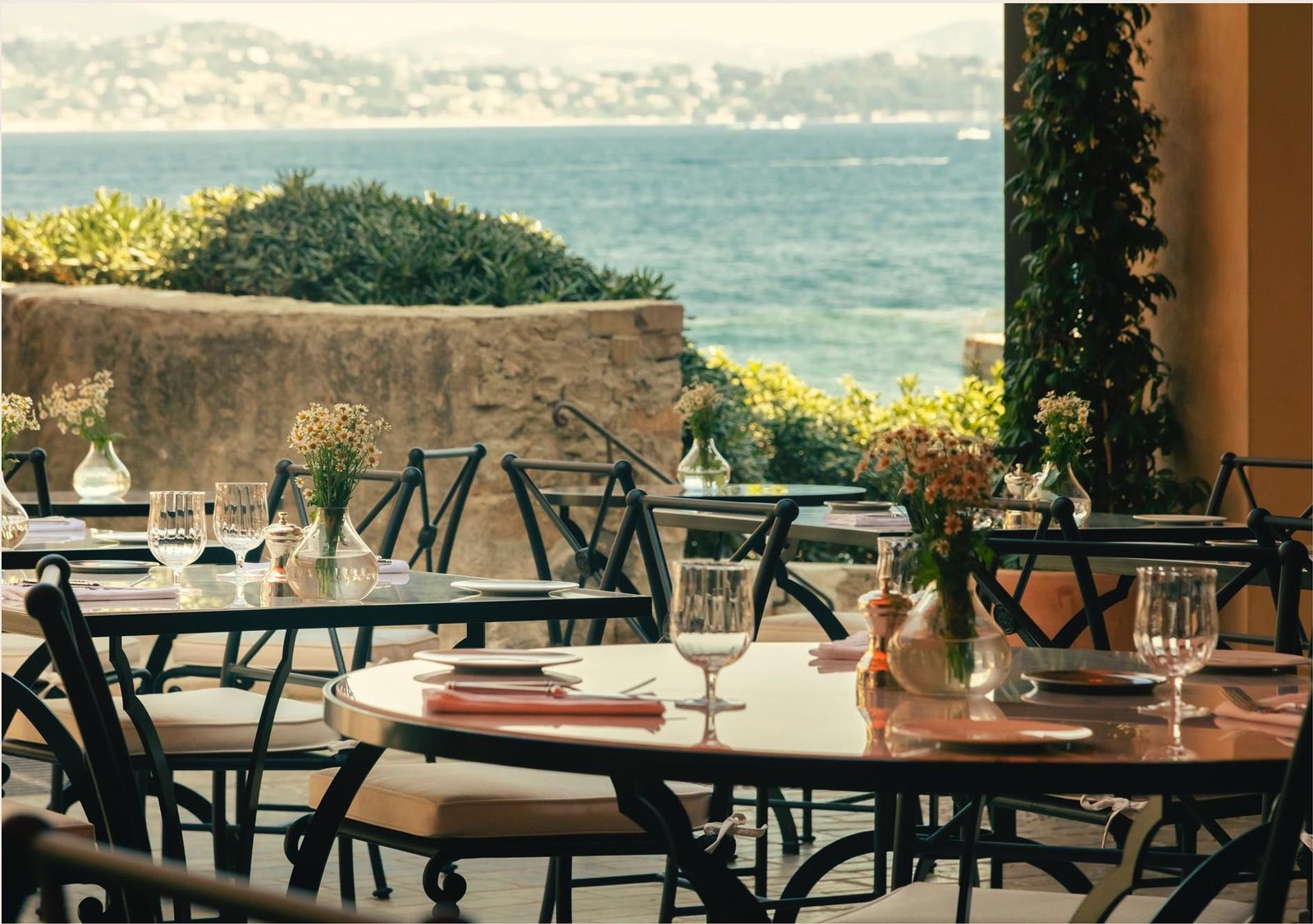 Colette restaurant at Hotel Sezz Saint Tropez with luxury outdoor dining and valet parking