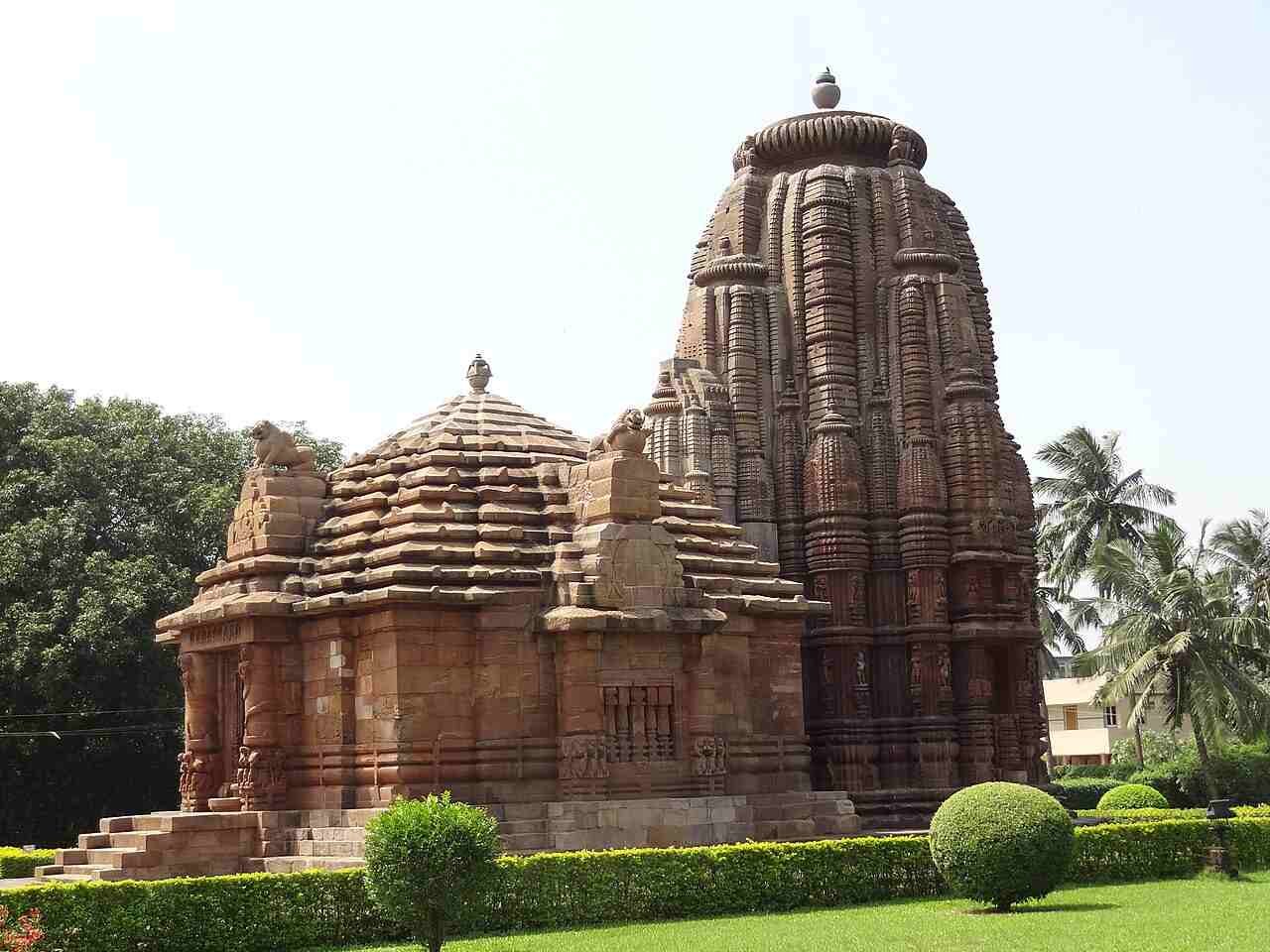 Raja Rani Temple in Bhubaneswar surrounded by manicured gardens and lush greenery.