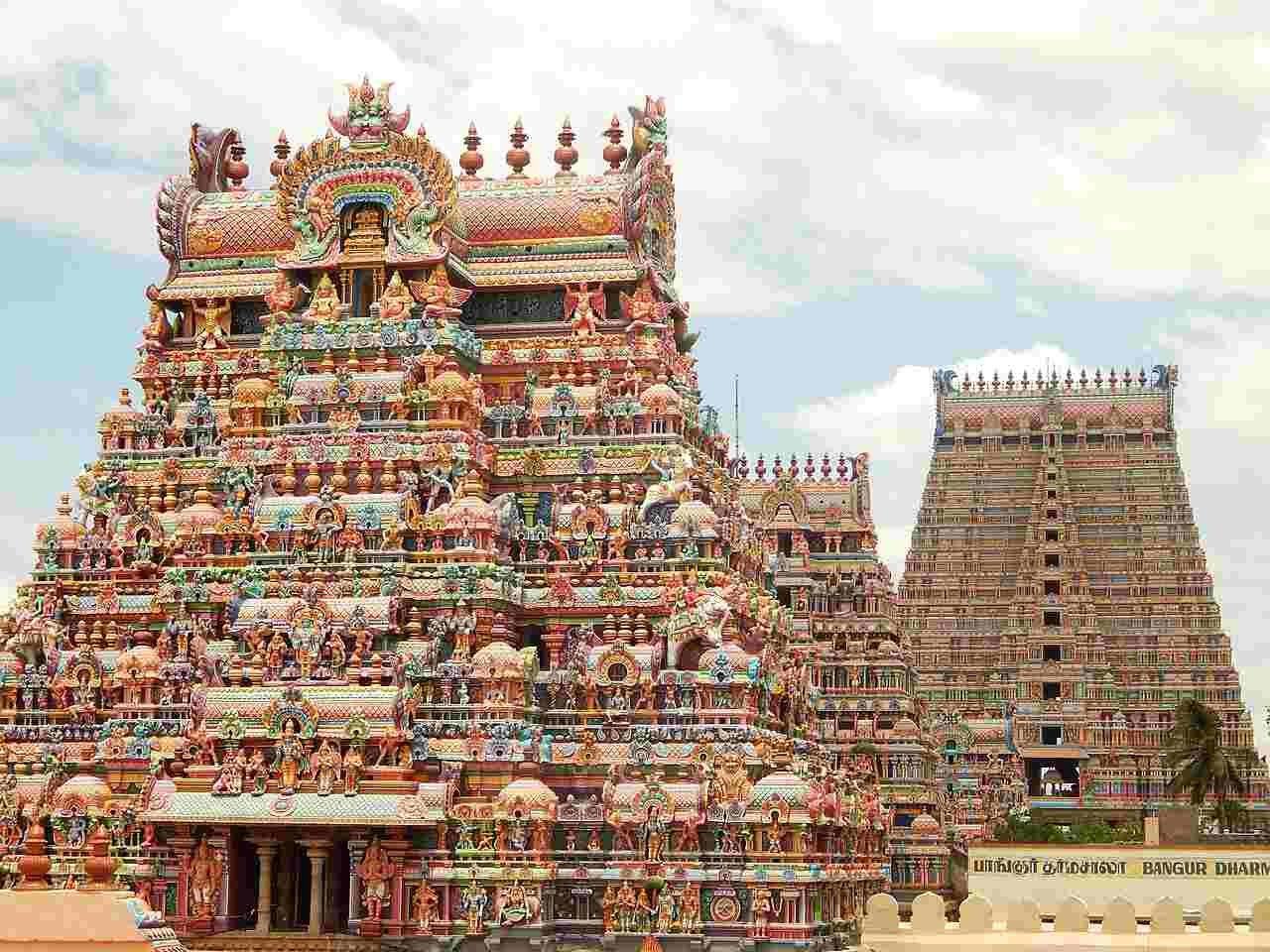 Colorful Dravidian-style gopuram and temple towers of Sri Ranganatha Swamy Temple, Srirangam, Tiruchirappalli.