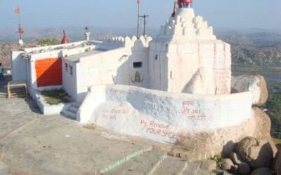 Yantrodharaka Hanuman Temple, Hampi – A Hidden Spiritual Treasure in Karnataka